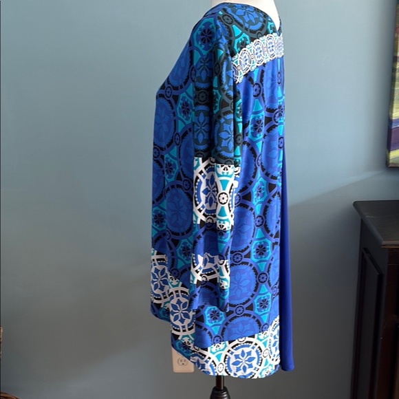 Joseph Ribkoff Hi-lo Women's Top - Picture 5 of 8